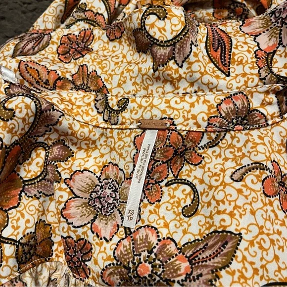 Free People I Got You Floral V-Neck Long Sleeve Top - Picture 8 of 9